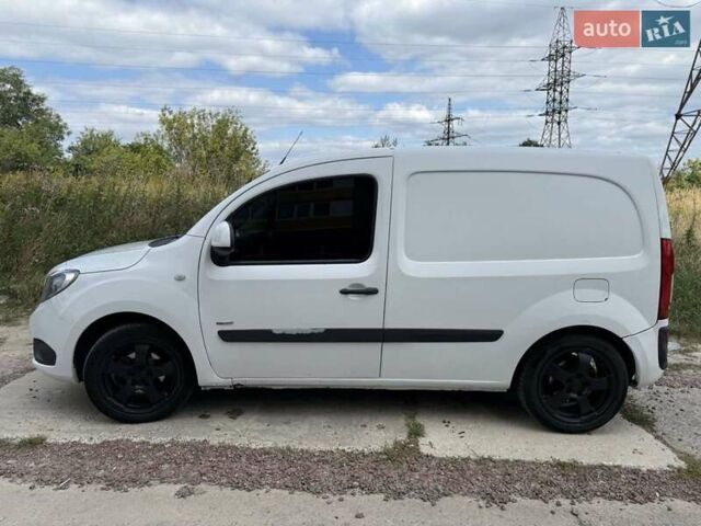 Белый Мерседес Ситан, объемом двигателя 1.46 л и пробегом 390 тыс. км за 6500 $, фото 5 на Automoto.ua