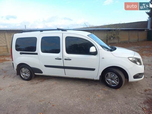 Мерседес Ситан 2014 в Сумах на Automoto.ua Белый Мерседес Ситан, объемом двигателя 1.46 л и пробегом 204 тыс. км за 9700 $, фото 3 на Automoto.ua