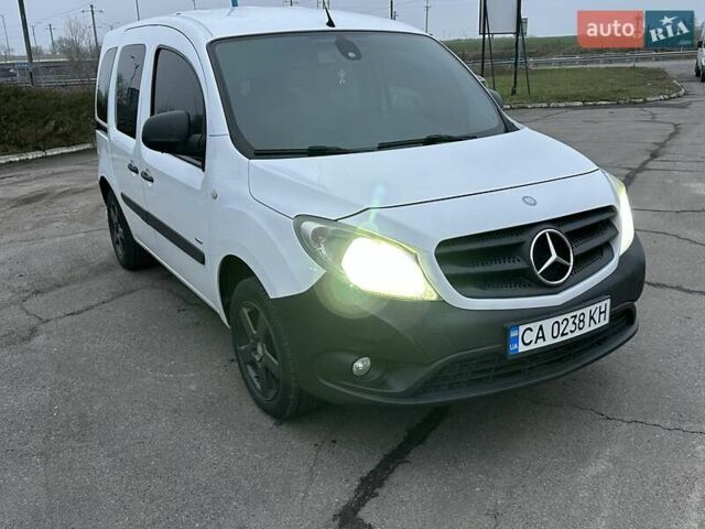 Белый Мерседес Ситан, объемом двигателя 1.46 л и пробегом 278 тыс. км за 8800 $, фото 2 на Automoto.ua