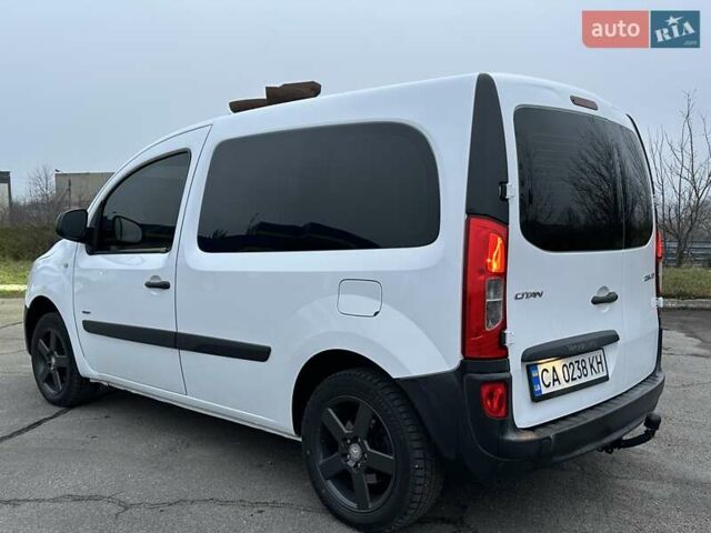 Белый Мерседес Ситан, объемом двигателя 1.46 л и пробегом 278 тыс. км за 8800 $, фото 3 на Automoto.ua