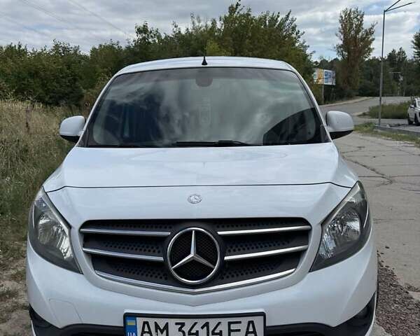 Белый Мерседес Ситан, объемом двигателя 1.46 л и пробегом 390 тыс. км за 6500 $, фото 6 на Automoto.ua