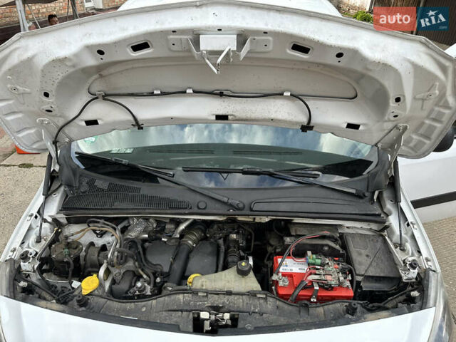 Белый Мерседес Ситан, объемом двигателя 1.46 л и пробегом 189 тыс. км за 8400 $, фото 5 на Automoto.ua