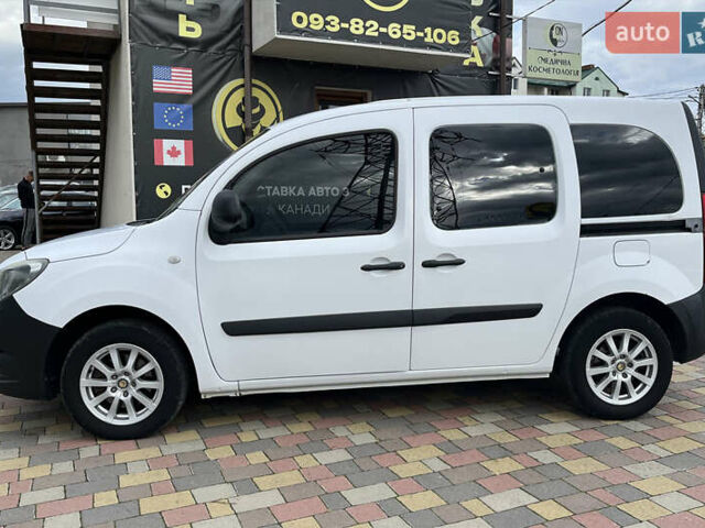 Білий Мерседес Сітан, об'ємом двигуна 1.46 л та пробігом 260 тис. км за 8700 $, фото 3 на Automoto.ua