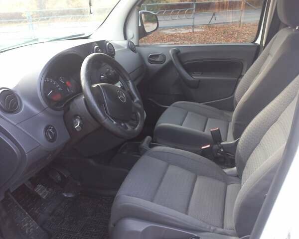 Мерседес Ситан 2014 в Сумах на Automoto.ua Белый Мерседес Ситан, объемом двигателя 1.46 л и пробегом 204 тыс. км за 9700 $, фото 2 на Automoto.ua