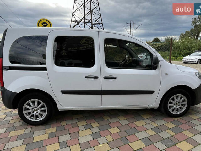 Білий Мерседес Сітан, об'ємом двигуна 1.46 л та пробігом 260 тис. км за 8700 $, фото 5 на Automoto.ua