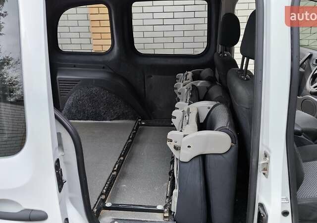 Белый Мерседес Ситан, объемом двигателя 1.46 л и пробегом 243 тыс. км за 8500 $, фото 11 на Automoto.ua