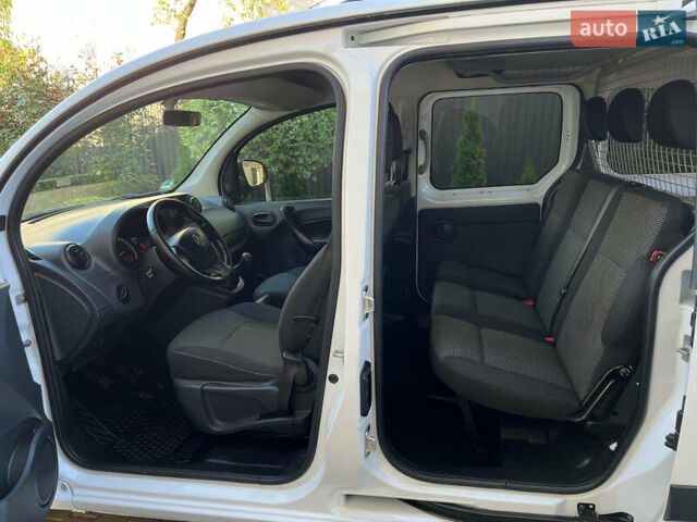 Белый Мерседес Ситан, объемом двигателя 1.5 л и пробегом 187 тыс. км за 11500 $, фото 14 на Automoto.ua