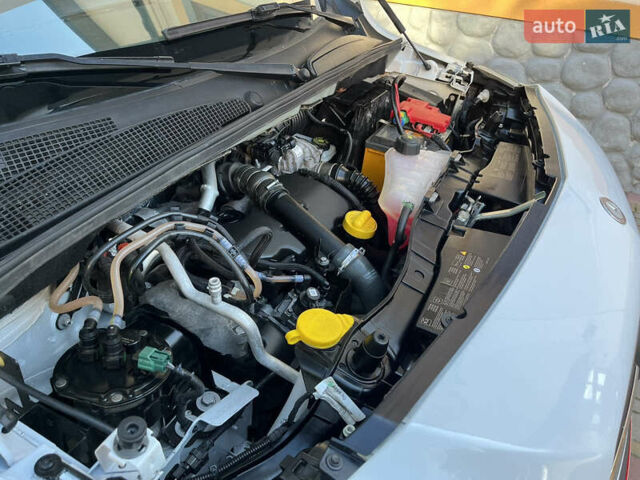 Белый Мерседес Ситан, объемом двигателя 1.5 л и пробегом 187 тыс. км за 11500 $, фото 24 на Automoto.ua