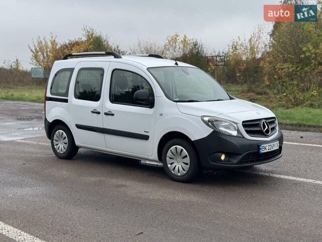 Білий Мерседес Сітан, об'ємом двигуна 1.46 л та пробігом 271 тис. км за 11000 $, фото 12 на Automoto.ua