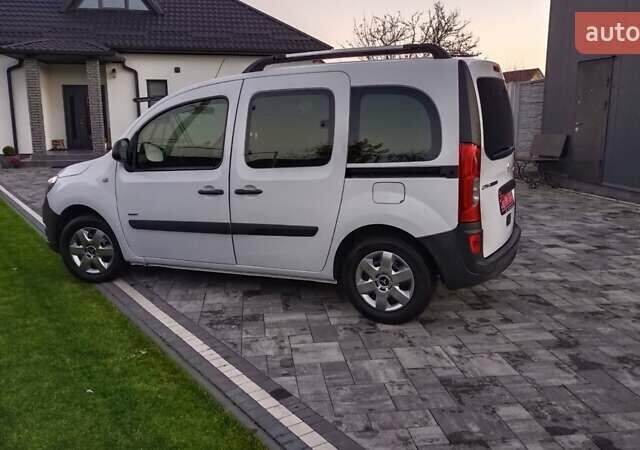 Білий Мерседес Сітан, об'ємом двигуна 1.5 л та пробігом 240 тис. км за 11100 $, фото 5 на Automoto.ua