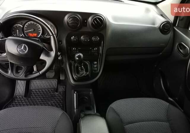 Білий Мерседес Сітан, об'ємом двигуна 1.5 л та пробігом 240 тис. км за 11100 $, фото 29 на Automoto.ua
