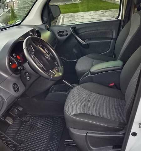 Білий Мерседес Сітан, об'ємом двигуна 1.5 л та пробігом 240 тис. км за 11100 $, фото 23 на Automoto.ua