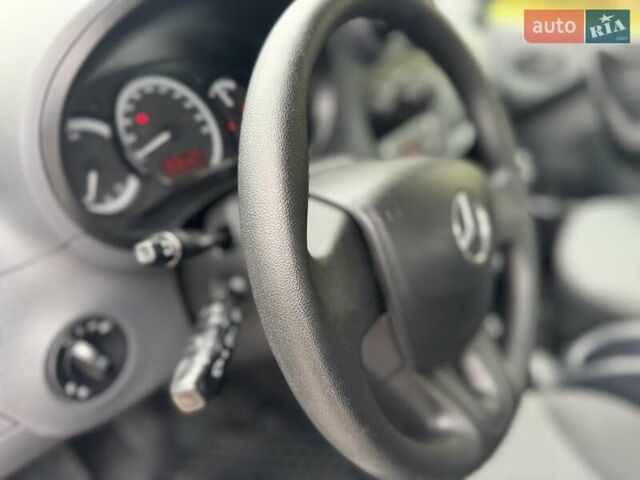 Білий Мерседес Сітан, об'ємом двигуна 1.46 л та пробігом 271 тис. км за 11000 $, фото 25 на Automoto.ua