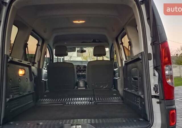 Білий Мерседес Сітан, об'ємом двигуна 1.5 л та пробігом 240 тис. км за 11100 $, фото 39 на Automoto.ua