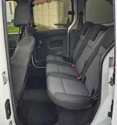 Білий Мерседес Сітан, об'ємом двигуна 1.5 л та пробігом 240 тис. км за 11100 $, фото 24 на Automoto.ua