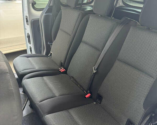 Белый Мерседес Ситан, объемом двигателя 1.46 л и пробегом 160 тыс. км за 11500 $, фото 12 на Automoto.ua