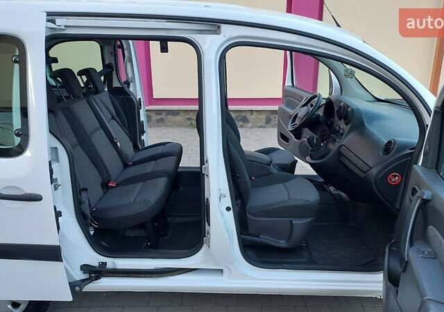 Мерседес Ситан 2017 в Луцке на Automoto.ua Белый Мерседес Ситан, объемом двигателя 1.5 л и пробегом 231 тыс. км за 11300 $, фото 9 на Automoto.ua