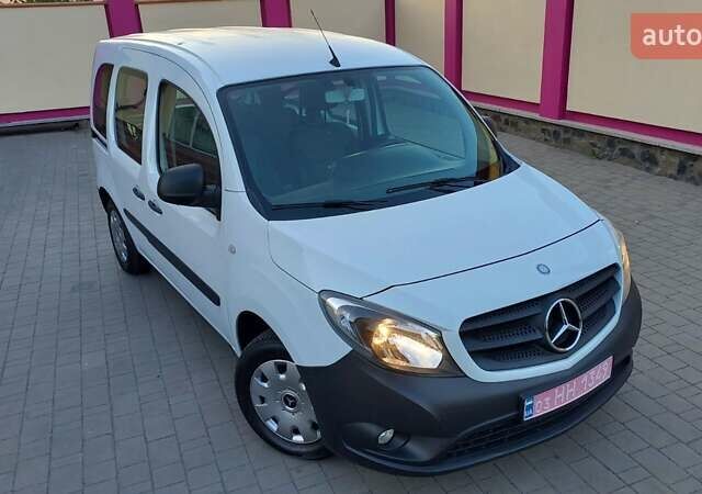 Мерседес Ситан 2017 в Луцке на Automoto.ua Белый Мерседес Ситан, объемом двигателя 1.5 л и пробегом 231 тыс. км за 11300 $, фото 31 на Automoto.ua