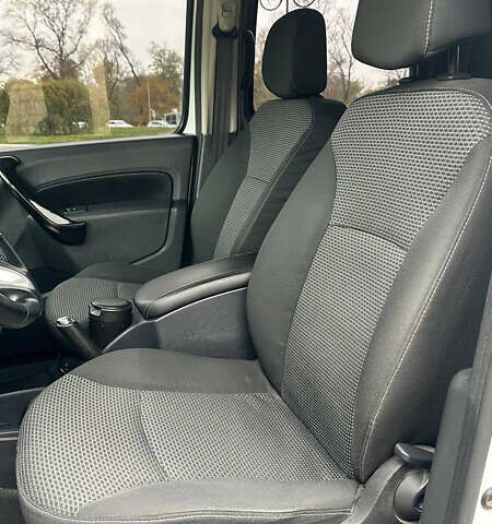 Белый Мерседес Ситан, объемом двигателя 1.46 л и пробегом 257 тыс. км за 9900 $, фото 8 на Automoto.ua