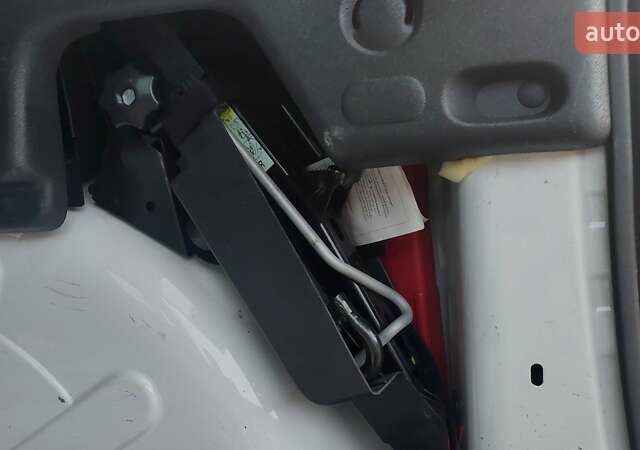 Мерседес Ситан 2017 в Луцке на Automoto.ua Белый Мерседес Ситан, объемом двигателя 1.5 л и пробегом 231 тыс. км за 11300 $, фото 32 на Automoto.ua