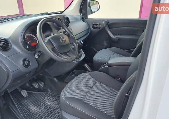 Мерседес Ситан 2017 в Луцке на Automoto.ua Белый Мерседес Ситан, объемом двигателя 1.5 л и пробегом 231 тыс. км за 11300 $, фото 30 на Automoto.ua