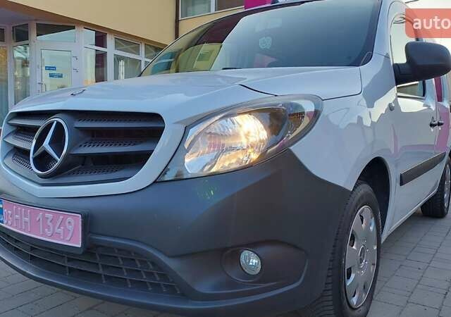 Мерседес Ситан 2017 в Луцке на Automoto.ua Белый Мерседес Ситан, объемом двигателя 1.5 л и пробегом 231 тыс. км за 11300 $, фото 15 на Automoto.ua