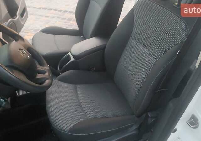 Білий Мерседес Сітан, об'ємом двигуна 1.5 л та пробігом 219 тис. км за 11300 $, фото 25 на Automoto.ua