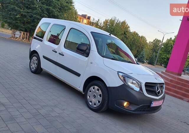 Мерседес Ситан 2017 в Луцке на Automoto.ua Белый Мерседес Ситан, объемом двигателя 1.5 л и пробегом 231 тыс. км за 11300 $, фото 5 на Automoto.ua