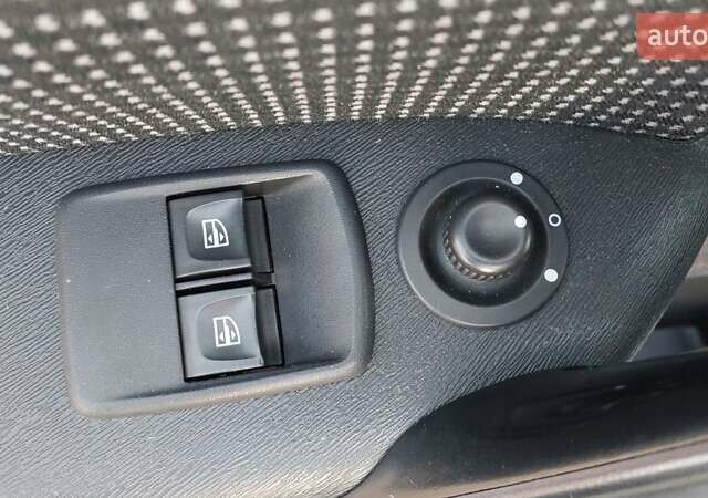 Мерседес Ситан 2017 в Луцке на Automoto.ua Белый Мерседес Ситан, объемом двигателя 1.5 л и пробегом 231 тыс. км за 11300 $, фото 24 на Automoto.ua