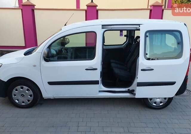 Мерседес Ситан 2017 в Луцке на Automoto.ua Белый Мерседес Ситан, объемом двигателя 1.5 л и пробегом 231 тыс. км за 11300 $, фото 3 на Automoto.ua