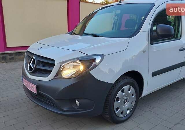 Мерседес Ситан 2017 в Луцке на Automoto.ua Белый Мерседес Ситан, объемом двигателя 1.5 л и пробегом 231 тыс. км за 11300 $, фото 17 на Automoto.ua