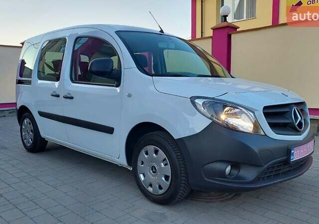 Мерседес Ситан 2017 в Луцке на Automoto.ua Белый Мерседес Ситан, объемом двигателя 1.5 л и пробегом 231 тыс. км за 11300 $, фото 16 на Automoto.ua