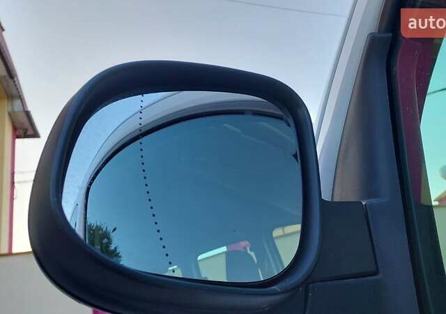 Мерседес Ситан 2017 в Луцке на Automoto.ua Белый Мерседес Ситан, объемом двигателя 1.5 л и пробегом 231 тыс. км за 11300 $, фото 8 на Automoto.ua