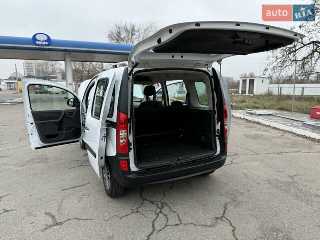 Белый Мерседес Ситан, объемом двигателя 1.5 л и пробегом 127 тыс. км за 13999 $, фото 120 на Automoto.ua