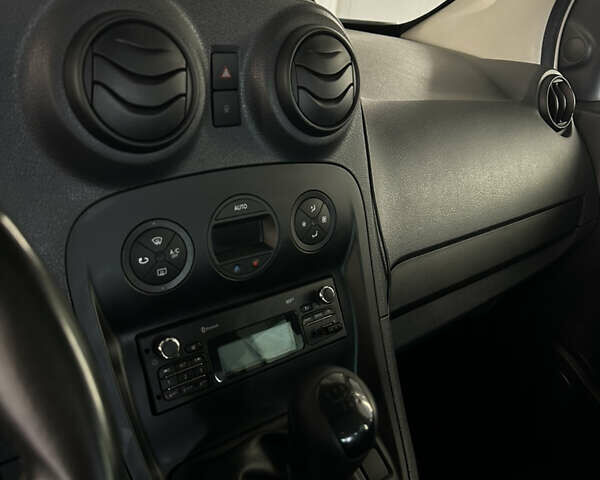 Белый Мерседес Ситан, объемом двигателя 1.46 л и пробегом 228 тыс. км за 11829 $, фото 44 на Automoto.ua