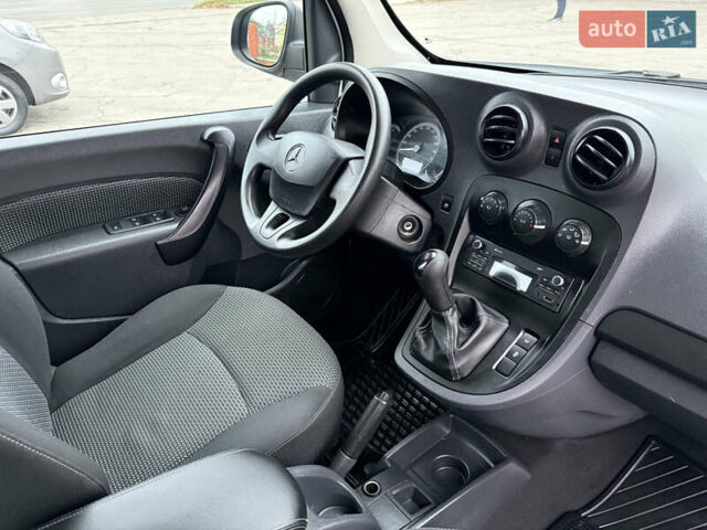 Белый Мерседес Ситан, объемом двигателя 1.5 л и пробегом 127 тыс. км за 13999 $, фото 3 на Automoto.ua