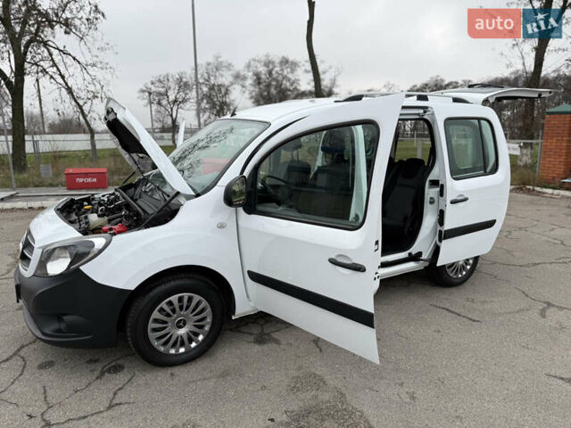 Белый Мерседес Ситан, объемом двигателя 1.5 л и пробегом 127 тыс. км за 13999 $, фото 125 на Automoto.ua