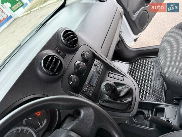 Белый Мерседес Ситан, объемом двигателя 1.5 л и пробегом 127 тыс. км за 13999 $, фото 66 на Automoto.ua