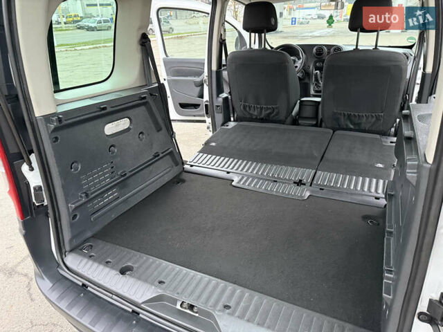 Белый Мерседес Ситан, объемом двигателя 1.5 л и пробегом 127 тыс. км за 13999 $, фото 96 на Automoto.ua