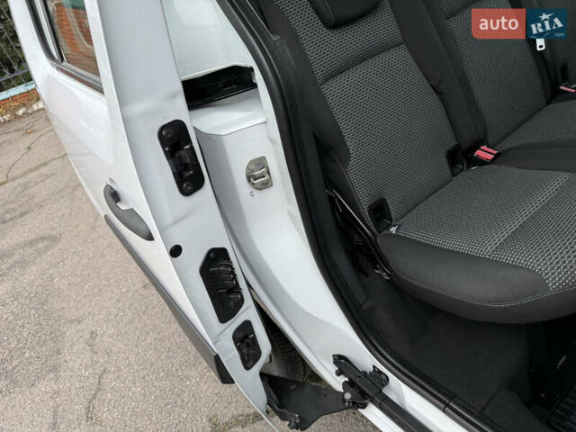 Белый Мерседес Ситан, объемом двигателя 1.5 л и пробегом 127 тыс. км за 13999 $, фото 59 на Automoto.ua