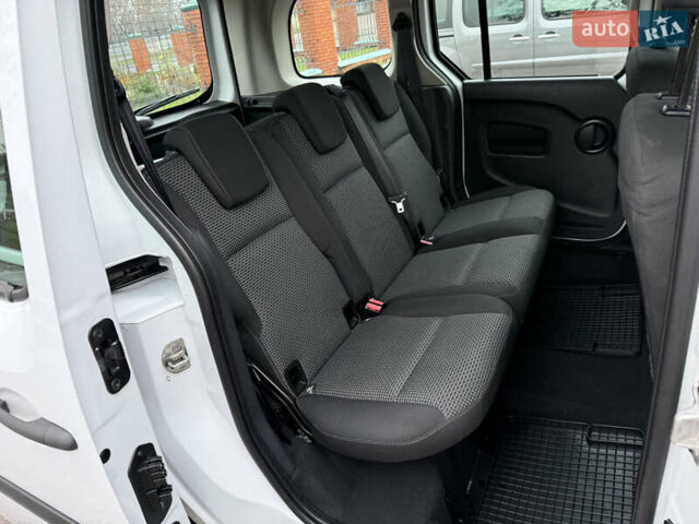 Белый Мерседес Ситан, объемом двигателя 1.5 л и пробегом 127 тыс. км за 13999 $, фото 46 на Automoto.ua