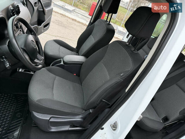 Белый Мерседес Ситан, объемом двигателя 1.5 л и пробегом 127 тыс. км за 13999 $, фото 67 на Automoto.ua