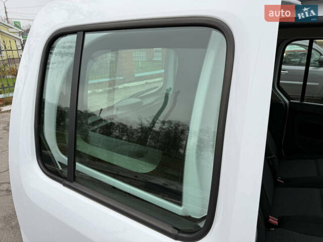 Белый Мерседес Ситан, объемом двигателя 1.5 л и пробегом 127 тыс. км за 13999 $, фото 61 на Automoto.ua