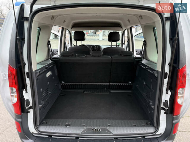 Белый Мерседес Ситан, объемом двигателя 1.5 л и пробегом 127 тыс. км за 13999 $, фото 101 на Automoto.ua