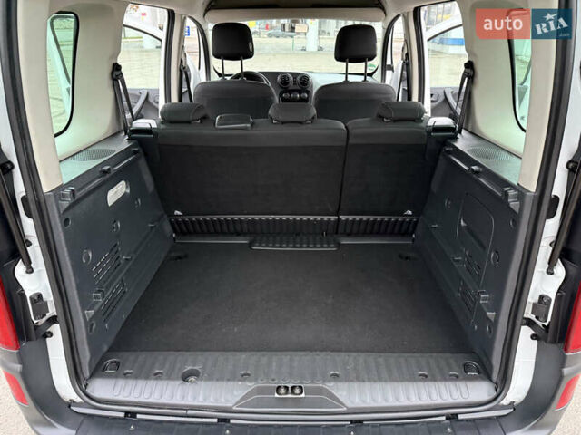 Белый Мерседес Ситан, объемом двигателя 1.5 л и пробегом 127 тыс. км за 13999 $, фото 8 на Automoto.ua