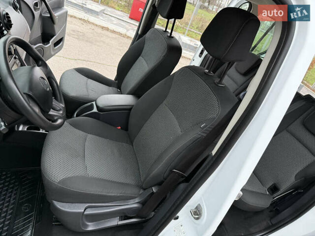 Белый Мерседес Ситан, объемом двигателя 1.5 л и пробегом 127 тыс. км за 13999 $, фото 102 на Automoto.ua