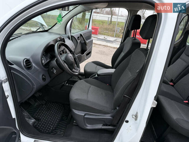 Белый Мерседес Ситан, объемом двигателя 1.5 л и пробегом 127 тыс. км за 13999 $, фото 132 на Automoto.ua