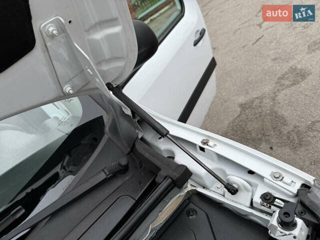 Белый Мерседес Ситан, объемом двигателя 1.5 л и пробегом 127 тыс. км за 13999 $, фото 108 на Automoto.ua