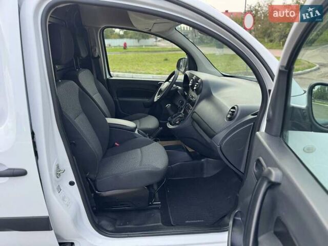 Белый Мерседес Ситан, объемом двигателя 1.5 л и пробегом 157 тыс. км за 11700 $, фото 29 на Automoto.ua