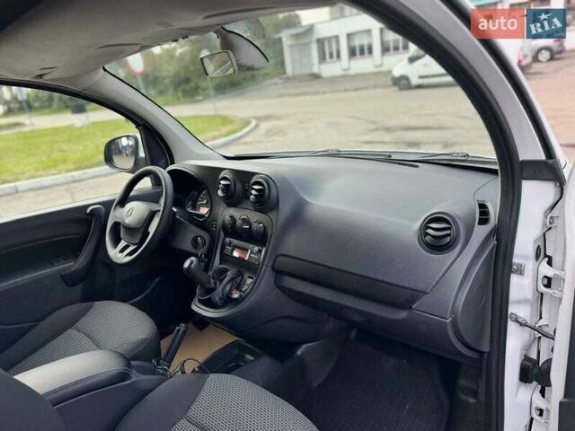 Белый Мерседес Ситан, объемом двигателя 1.5 л и пробегом 157 тыс. км за 11700 $, фото 26 на Automoto.ua